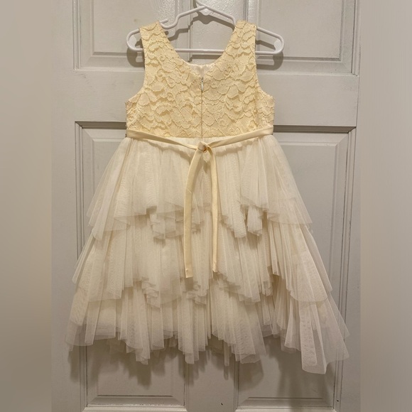 Gold A-Line Scoop Neck Formal Dress - Picture 2 of 4